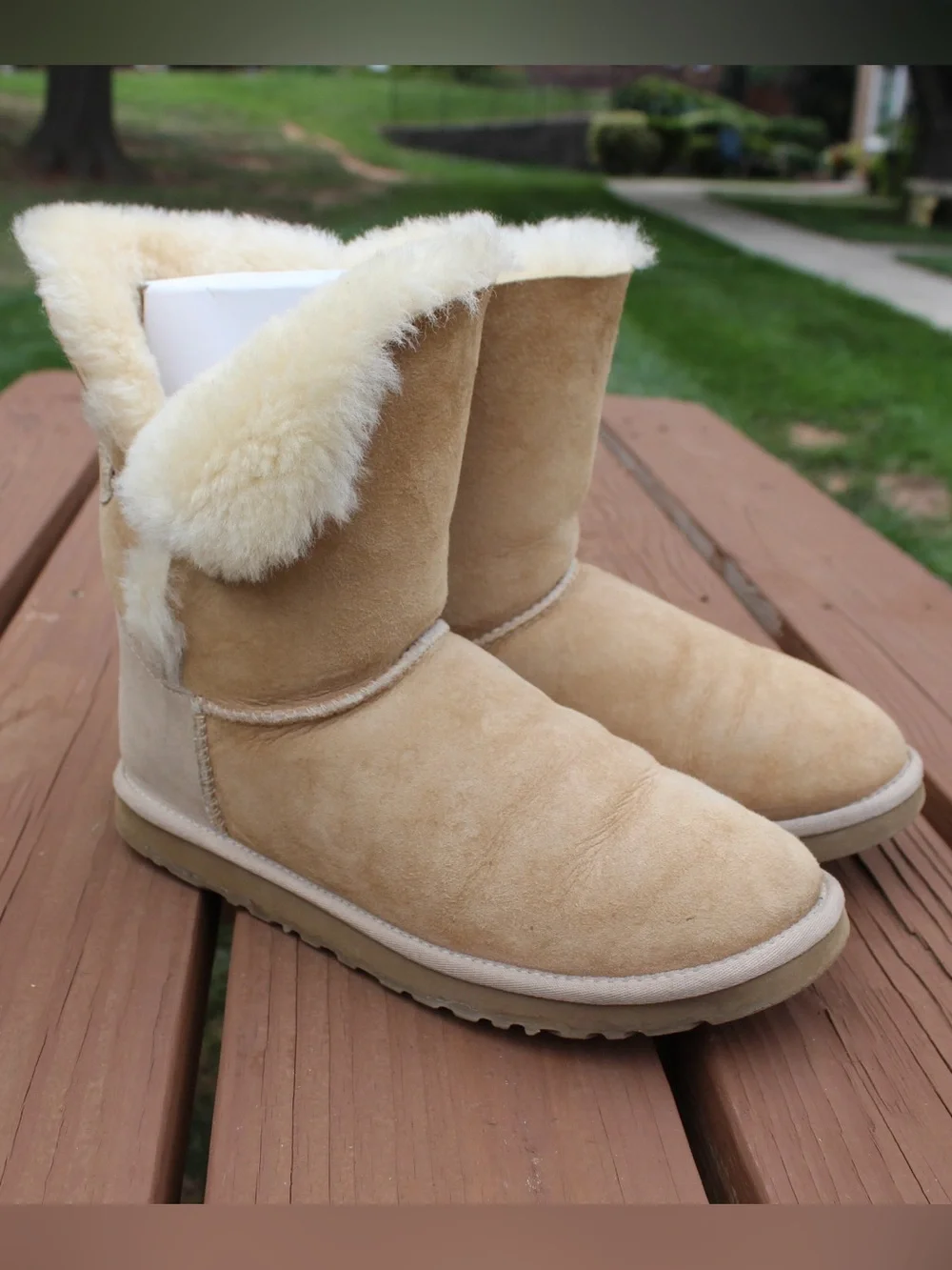 UGG Bailey Button Boots Women's Sz 9